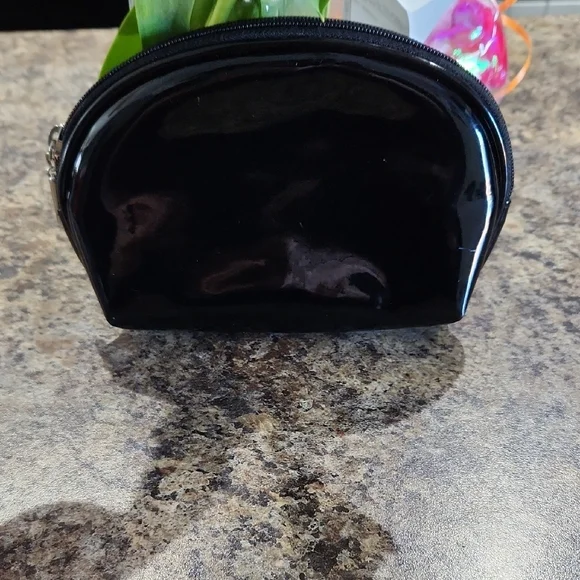 Saks Fifth Avenue Glossy Black Makeup Pouch - Picture 2 of 11